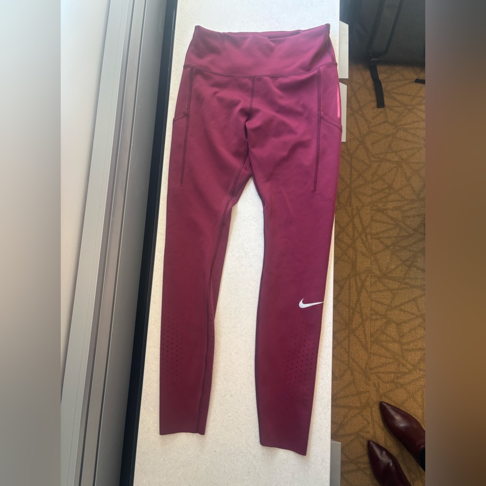 Women’s Nike Running Leggings Burgundy Size medium